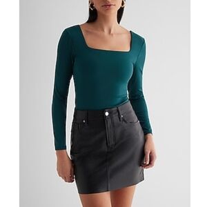 Green Express body contour high compression square neck long sleeve tee